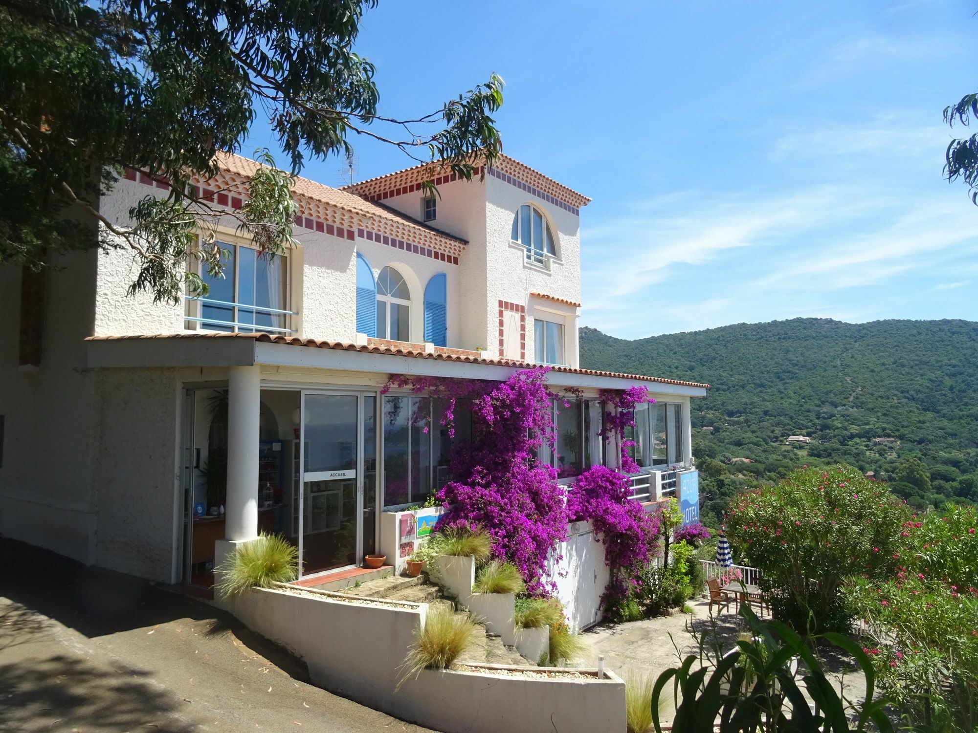 Azur Hotel Le Lavandou Exterior foto